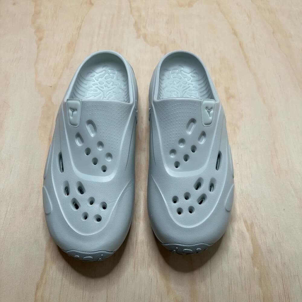 Jordan Roam Light Silver Slides